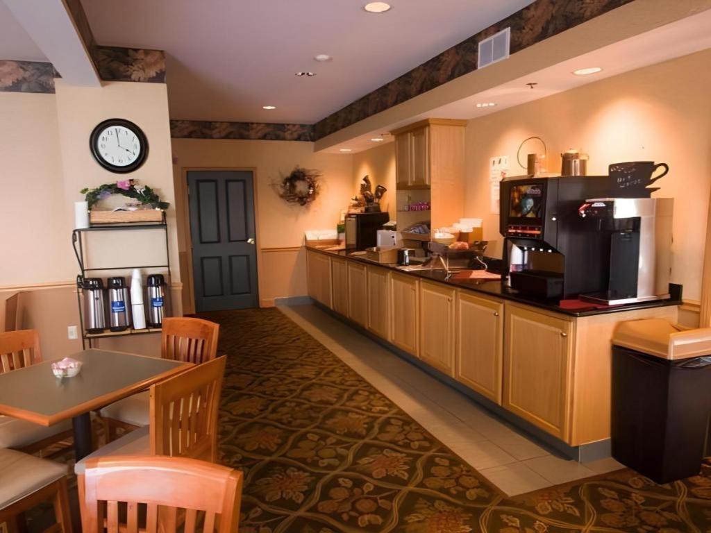 Country Inn & Suites By Radisson, Dundee, Mi Екстериор снимка